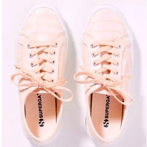 Superga Light Pink Crocodile Embossed Lace Up Platform Sneakers Size 7 / EU 37.5